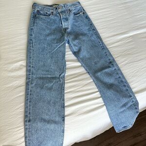 Levi Wedgie Straight Ankle Jeans